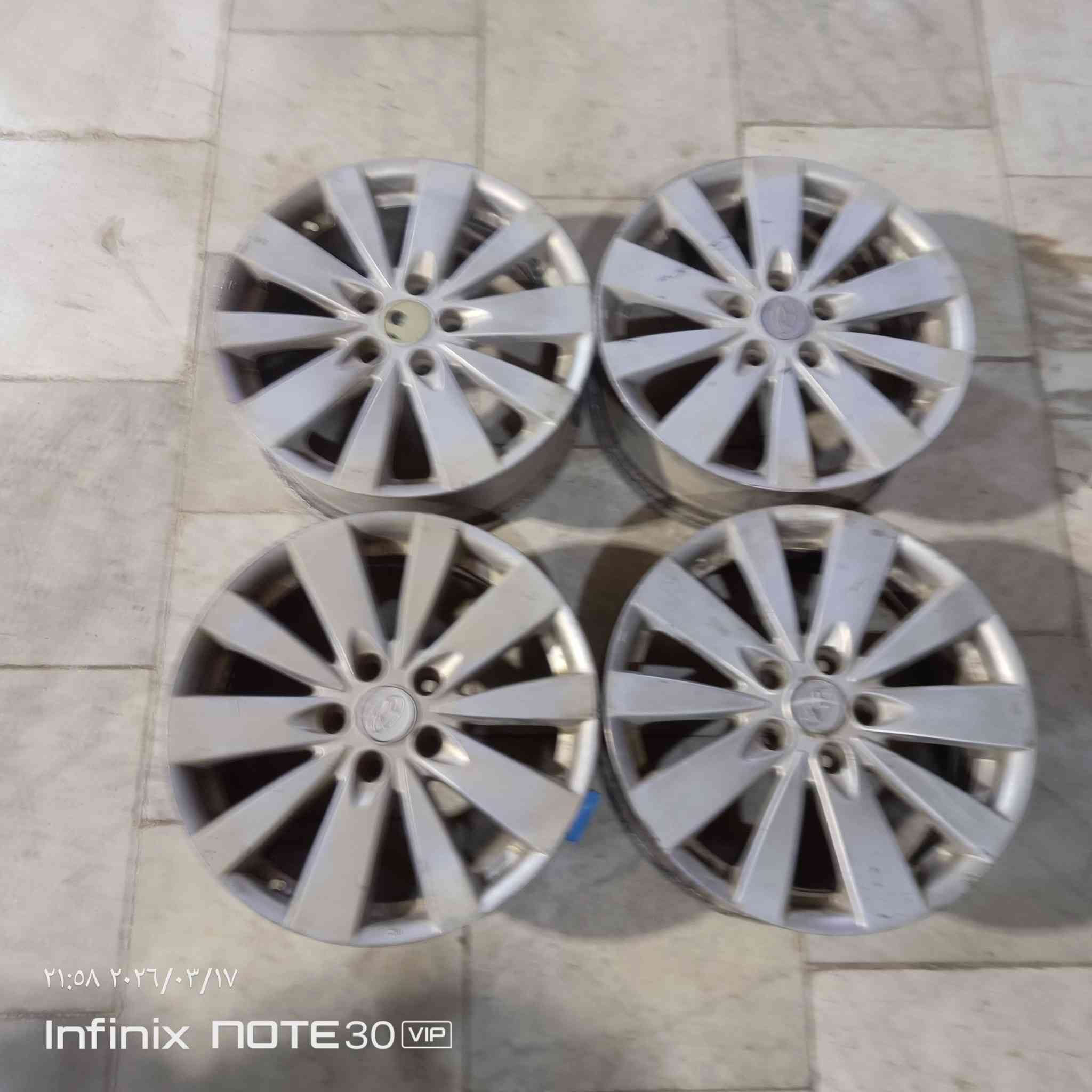 للبيع او مراوس
حجم 17 سوناتا. مكفول. مكاني طويريج. 
*********** السعر خاص
