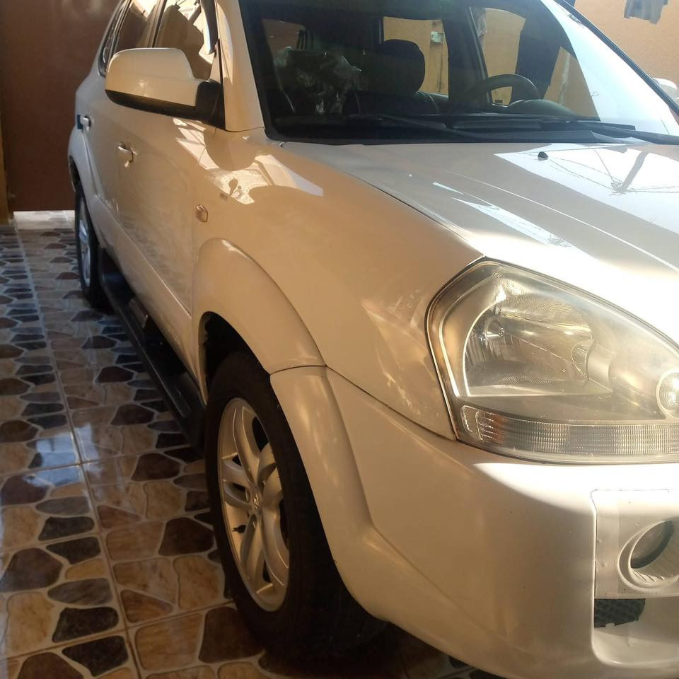 بيع سريع  مستعجل عندي ضرف 
توسان 2009خليجي 
رقم بغداد إنگليزي بأسمي 
السعر / 95 وبيه مجال 
اتصال او وتساب 

***********
