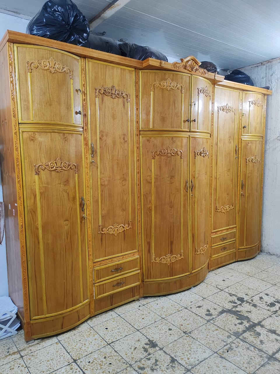 للبيع تزكام صاج
بغداد مدينة الصدر 
***********
فتح  ونقل وشد واصل للبيت داخل بغداد فقط 
ب600
