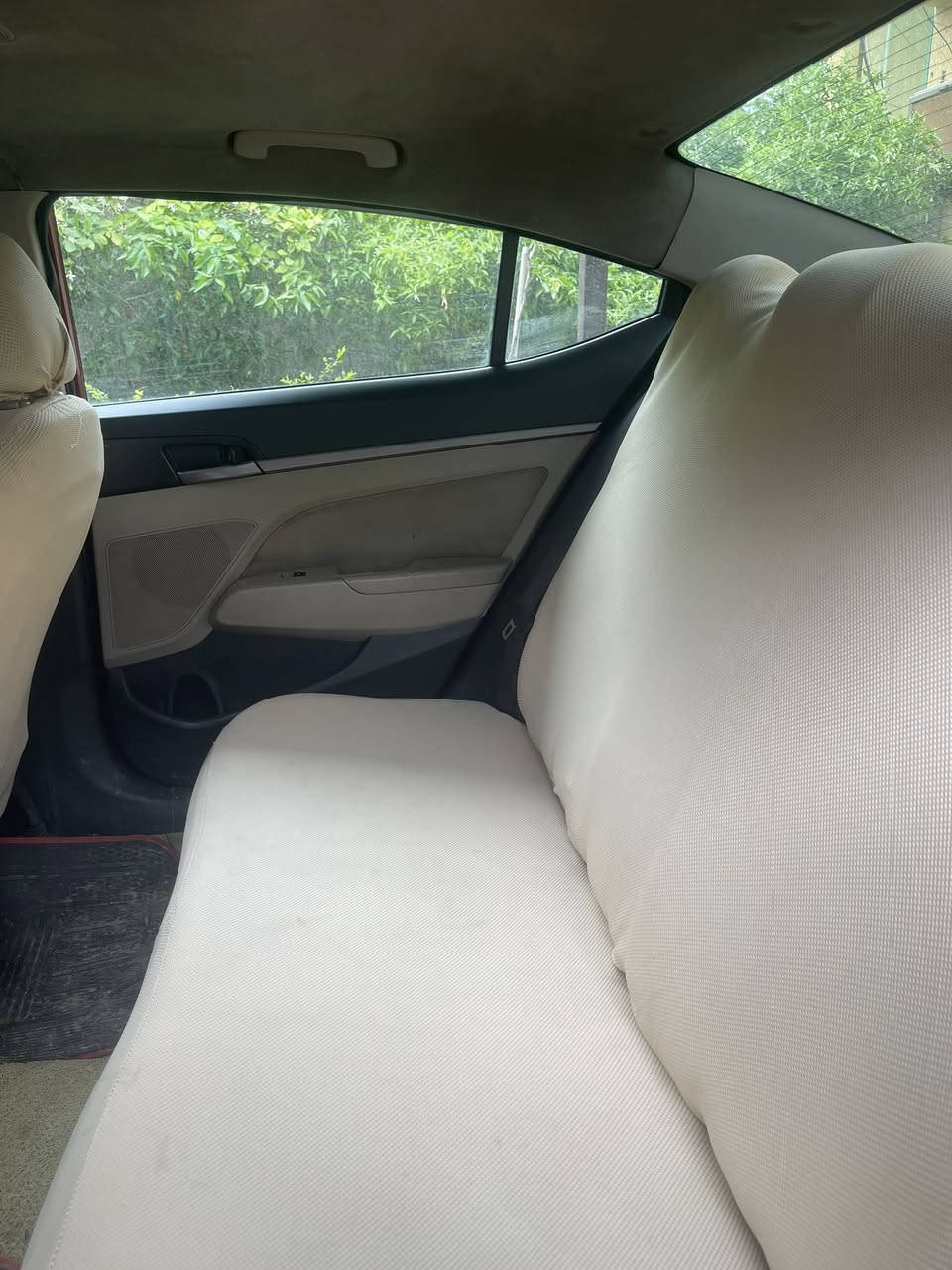 سلام عليكم سيارة النترا للبيع موديل 2017 لمتد فول 1/1 محرك دوش 2000 رقم بغداد أنكليزي وارد أمريكي بدون حادث فقط صبغ جاملغ وبارد والسونار موجود بالصور
موصفات
بصمة 
وفتحة سقف
تحكم ستيرن 
لد امامي 
رادار مري
شاشة كاميرا
أبواب خزن ميموري 
شحن
تشغيل عن بعد 

للمعلومات اكثر الاتصال
العنوان / بغداد الكاظمية 
الرقم /***********
السعر /135$
