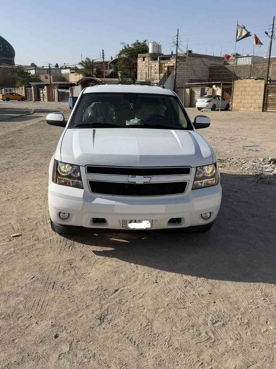 سلام عليكم للبيع تاهوموديل٢٠٠٨خليجي رقم شمالي سليمانيه باسمي هزه وسنويه جديدالسياره جديده وعلى ايدي مكفوله من الضربه والشاصي والعيب الشرعي والخياس نضيفه جداً دواخل جدد بيها صبغ بنيد وجاملغ وباب السايق ملاون فقط بدون ضربه والباقي كفاله من كلشي شرط الفحص وين ميعجبك مكينه وكير واكسل جدد والك فحص للشمال حداديه جديده تخم تاير جديد السياره احلا من الصور وماناقصها برغي السعر١٨٥وبيها توجيب وتقديرللمشتري مكاني بصره 
ملاحضه/فقط اتصال غير متواجد على النت ***********
