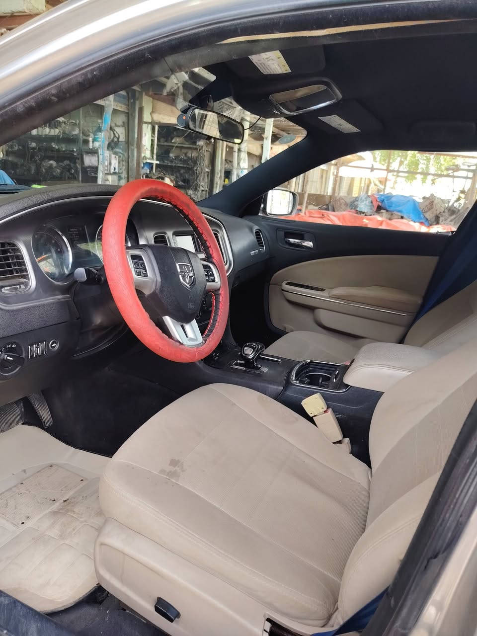 جارجر     #للبيع_فقط
مـديل 2014 مكفوله 

￼#ادوات_ادوات_دخول_جديد
 #متؤمة_انگليزي_شغل_اصلي

محرك  3600/V6 ✈️
كير طياره

كشنات كهرباء  
تبريد ثلج 

حداديه جديده 
تخم تاير جديد

بصمة تشغيل 
فول تحكم ستيرن 

#الـمكان_ذي قار 
#السعر_اتصل_وتدلل 
 *********** 📞
