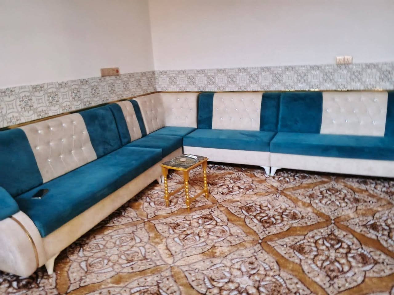 ديوان ١٠ مقاعد نضيف كلش شراي يتصل عله رقم *********** بي واساب او خاص دوانيه مااجاوب تعليقات
