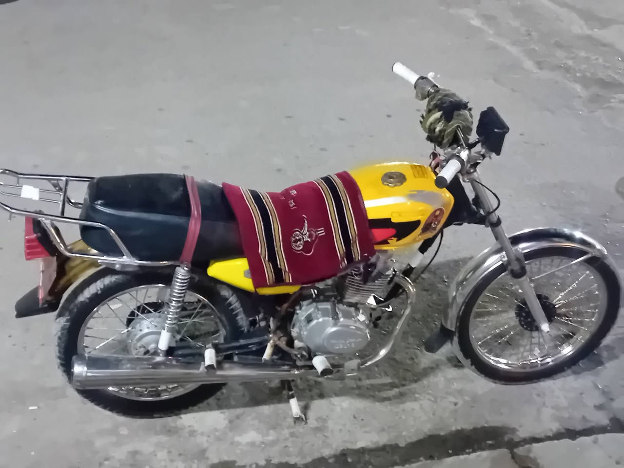 سلام عليكم دراجه ايراني ارشا أوراق اصولي موديل 2016 دراجه تنضيف خير من لله
مكان بغداد البياع الشرطه الخامسه
السعر 400وبيه مجال لطيبين

رقم *********** متواجد وتساب وخط
