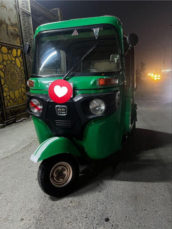 سلام عليكم تكتك 20شهر ١١تكتك كفاله عامه كشر ومكينه مكاني بغداد المدينه الله شاهد محتاج واريد ابيع رقم ***********
