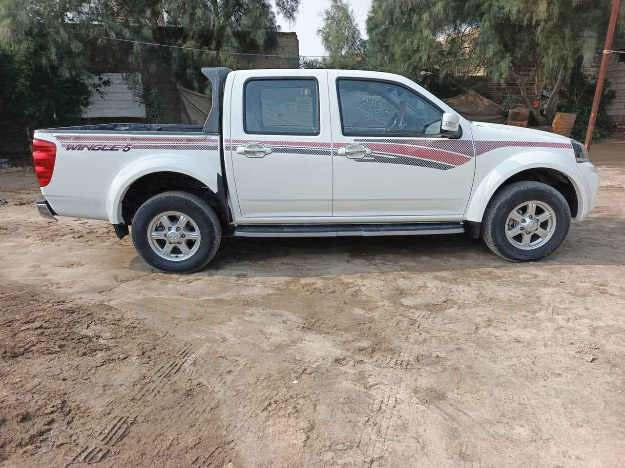 سلام عليكم كريت ويل للبيع 2025 مكفوله كفالة عامه رقم مثنئ نكليزي بسمي ضريبه مصفره لل 26 سياره جديده كلش ماشيه 24 الف مدوشمه ومفروشه وكامله السعر 148 بيع مستعجل مكان سياره الديوانيه الحمزه الشرقي الاستفسار انتصل ***********
