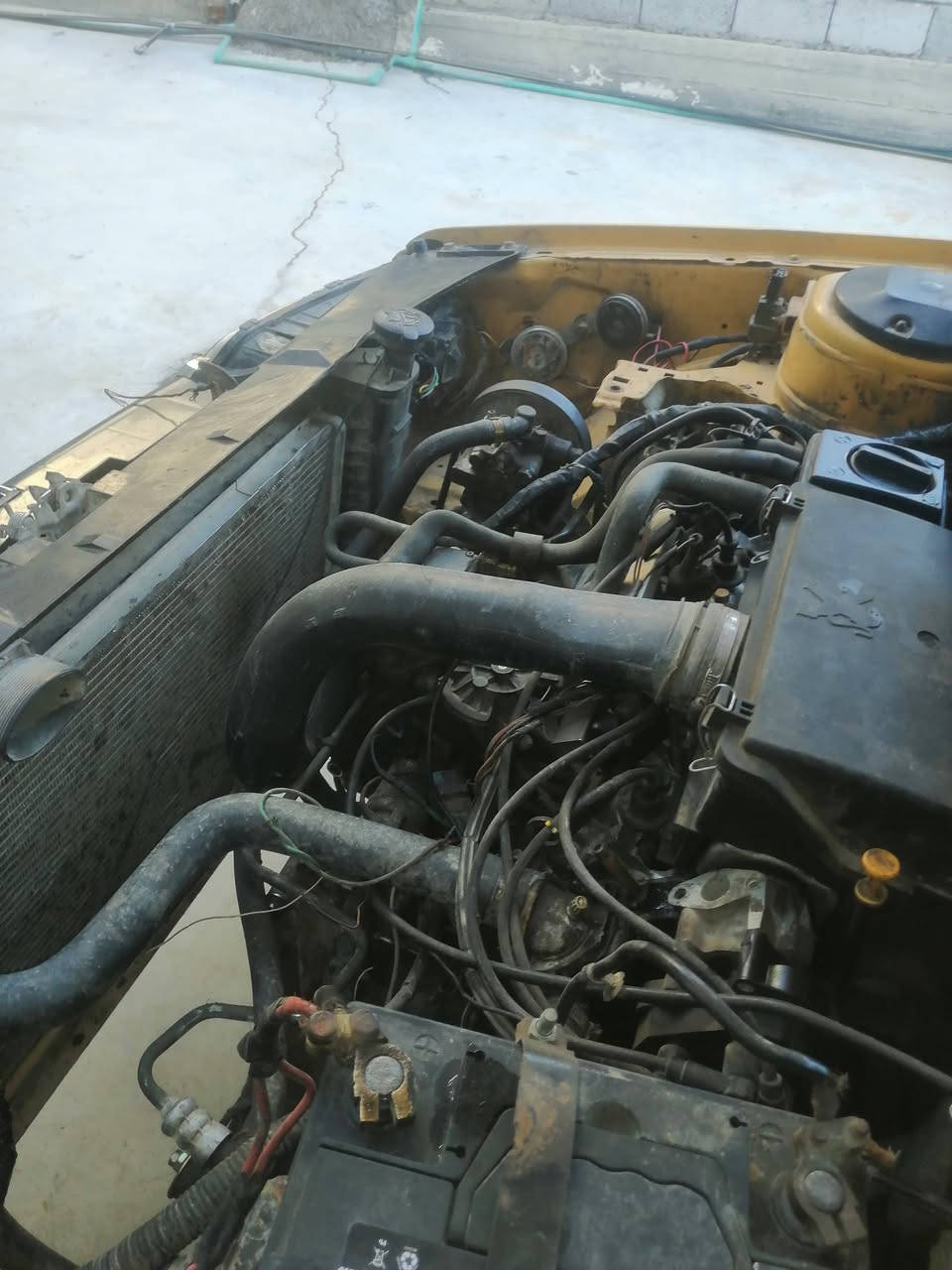 بيجو 405
سعرها 30
رقم نجف سنوية منتهية 24
وكالة عامة بسمي باركوت 
محرك مجفت جديد كير نضيف تخم اطارات جديد 
***********
ابو عباس بغداد جسر ديالى القديم
