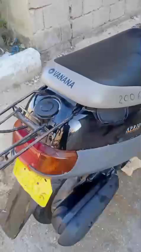 السلام عليكم دراجه بطه نظيفه لبيع محرك مفتوح مره وحده مكان كربلاء السعر 325وبيه مجال ***********
