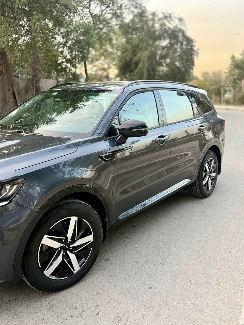 للبيع سورنتو 2023 S
فول عده البنراما
اخت الكلين بارد شي بسيط بلجمالغ الي من جهت السايق
ماشيه 62 الف
محرك 2500 GDI
.تبريد شاشة لمس
. بصمه وتشغيل عن بعد
. حساسات اماميه و خلفية ورادار
 اوتو هولد
كشنات جلد
كشنات تدفئه 
رادار امامي
.كشنات كهرباء
. شاشة كبيرة لمس
.نظام قيادة تلقائي
.نظام الحفاظ على المسار
انظمه قياده 
عداد السرعه ميل و كيلو متر
كَير 8 نمرة
اطفاء عند التوقف 
7 راكب
ايرباك فقط مال استيرن 
السعر 220 ورقه وبيها مجال شي بسيط 
مكاني بغداد الجديده ***********
