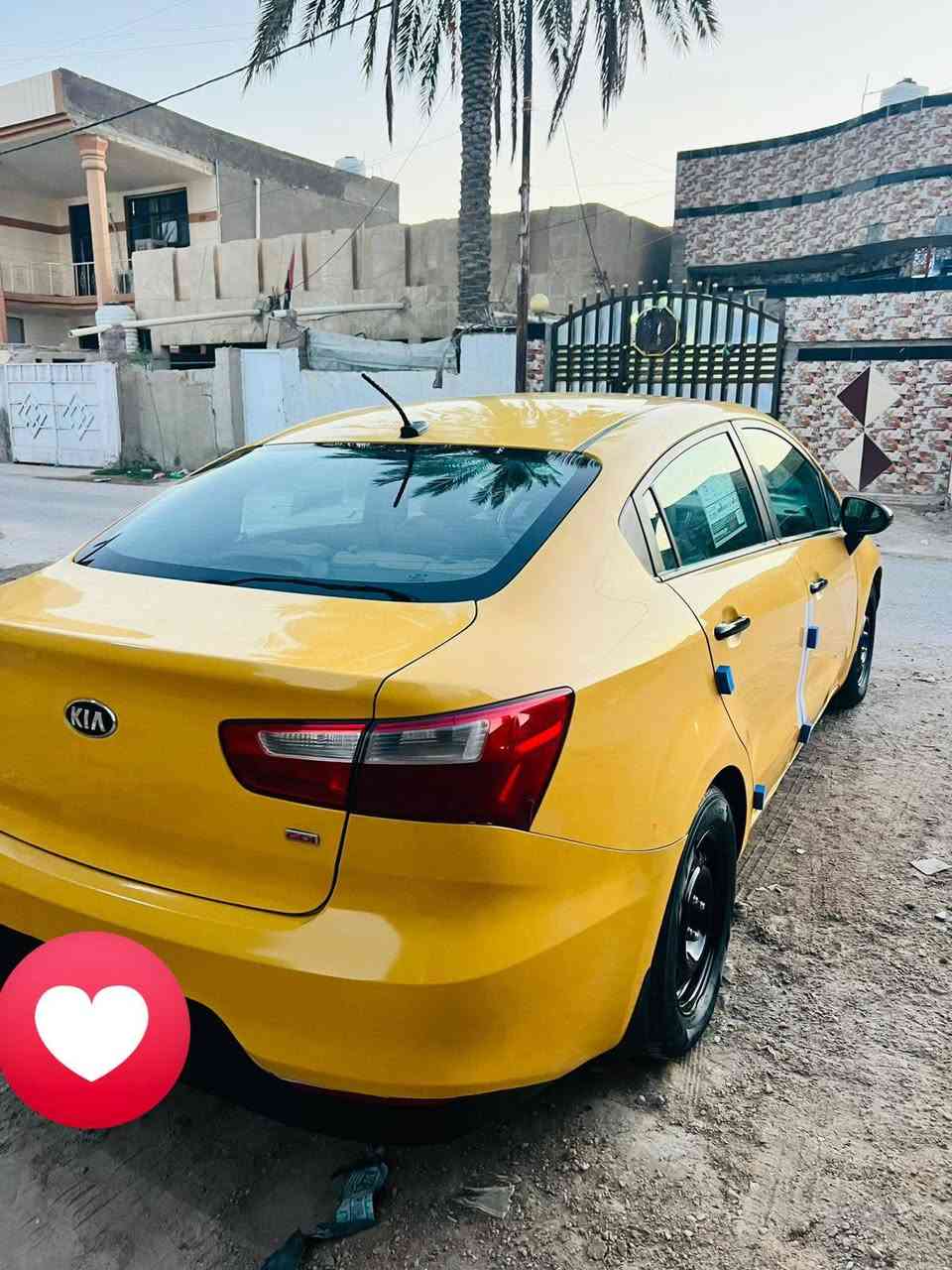 السلام عليكم من رخصت الأدمن عندي كيا ريو موديل 2017رقم بغداد مشروع وطني بسمي شخصيا تحويل ثاني يوم مصفره هيئه وغرامه رقم دولي هزه فحص جديد سنويه لل 2030 سياره كلين نص بنيد حادث فقط باقي كفاله  بدون ايرباك بدون دواخل سيارة جديدة خلاص سياره   جديده بمعه الكلمه مابيها برغي نقص محرك 1600 GDi كيرمحرك تخم تايرتبريد حداديده  خير من الله  استعمال شخصي سياره مره وحده مصبوغه بدون معجون رايدها ب (79)$ورقه وبيها مجال لشراي  رقمي *********** اخوان اقره المنشور زين واتصل والي ميعجبه السعر او السياره يعبرها بكلام طيب وآسف على الاطاله
