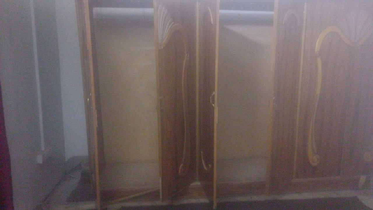 ***********
شراي يراسلني واتساب 
كنتور صاج ٦ بوب تكمه 
السعر ٦٠ الف 
عنوان بغداد المشتل
