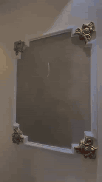 سلام عليكم هذا شغل صباغ  ويشتغل ديكورات ونقوش مغربيه شغله كولش حلو ومرتب ويشتغل حسب طلب  اي استفسار اتصلو على هذا رقمه بي وات *********** هذا رقمه وبي وات ساب
