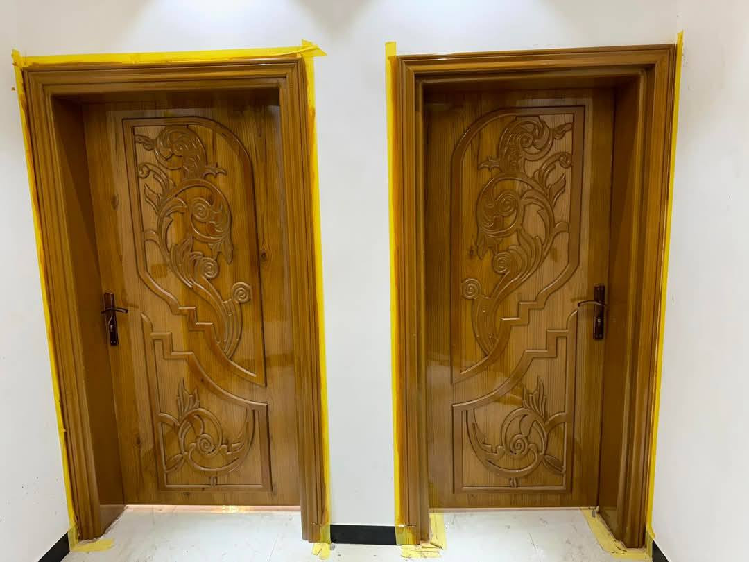 نجارة اثير لعمل الأبواب الخشب الدرجه الاولى 
العنوان ذي قار قضاء الغراف قرب علوة الاسماك *********** نعمل للدوائر الدوله 
           المواصفات العمل 
صاج ٥ ملم 
لو انج ونص 
كيلون ٧ انج ضمان 
نقش ١١ ملم صاج 
داير باب قبلمه جاوي 
نرماد ام تمساح بوربرين
