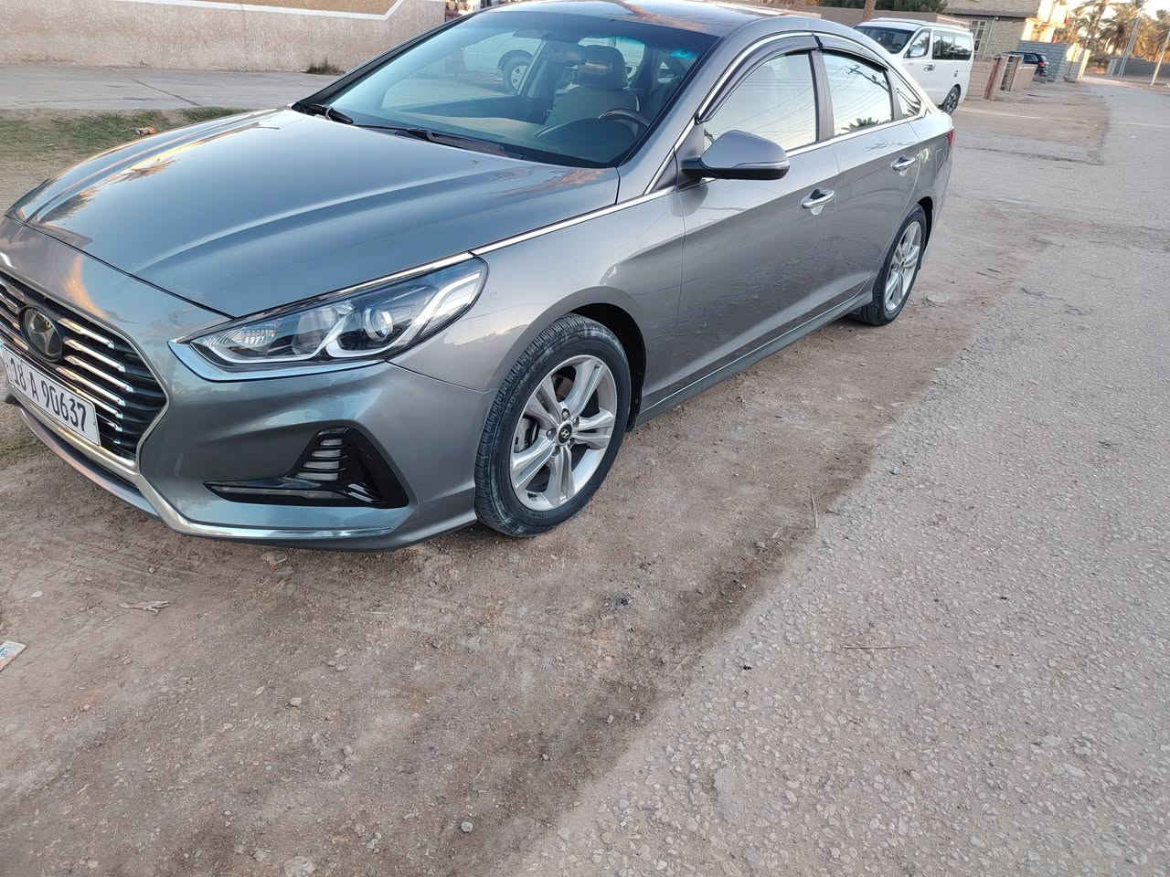 السلام عليكم سوناتا موديل ٢٠١٨ رقم بابل وارد أمريكي بيه بارد بل باب وصبغ جاملغ الخلفي بل داير سيارة كلش حلوه بصمه تشغيل مكينه ٢٤٠٠ السعر ١٣٢ بيه مجال مكان بابل الكفل رقم ***********
