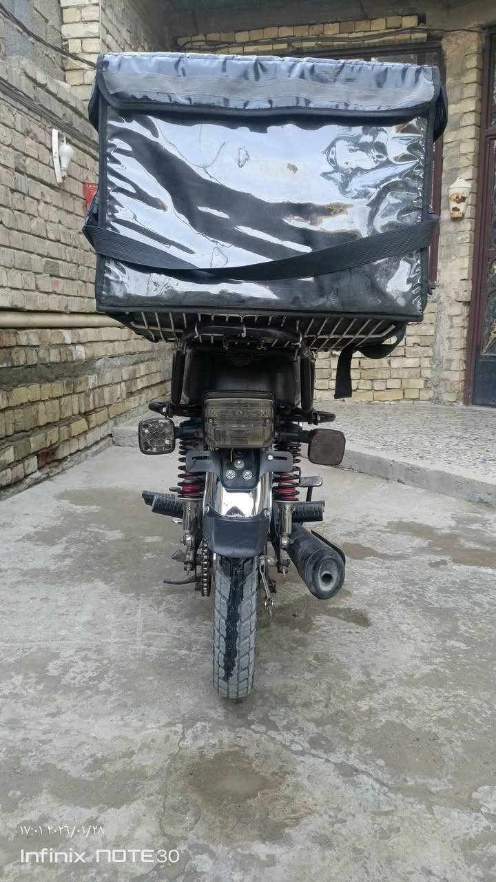 سلام عليكم سونك للبيع موديل 2024 والله نضيفه انضف من الصوره تجي تفحص والله ما بدل بيها شي بس بدلت بيها دبلات امامي الباغي لبلادي الله شاهد السعر 750وبيها مجال هاذا رقمي بي واتساب *********** وهذا مابي واتساب *********** بكاني بغداد المعامل الباويه اوراق موجوده
