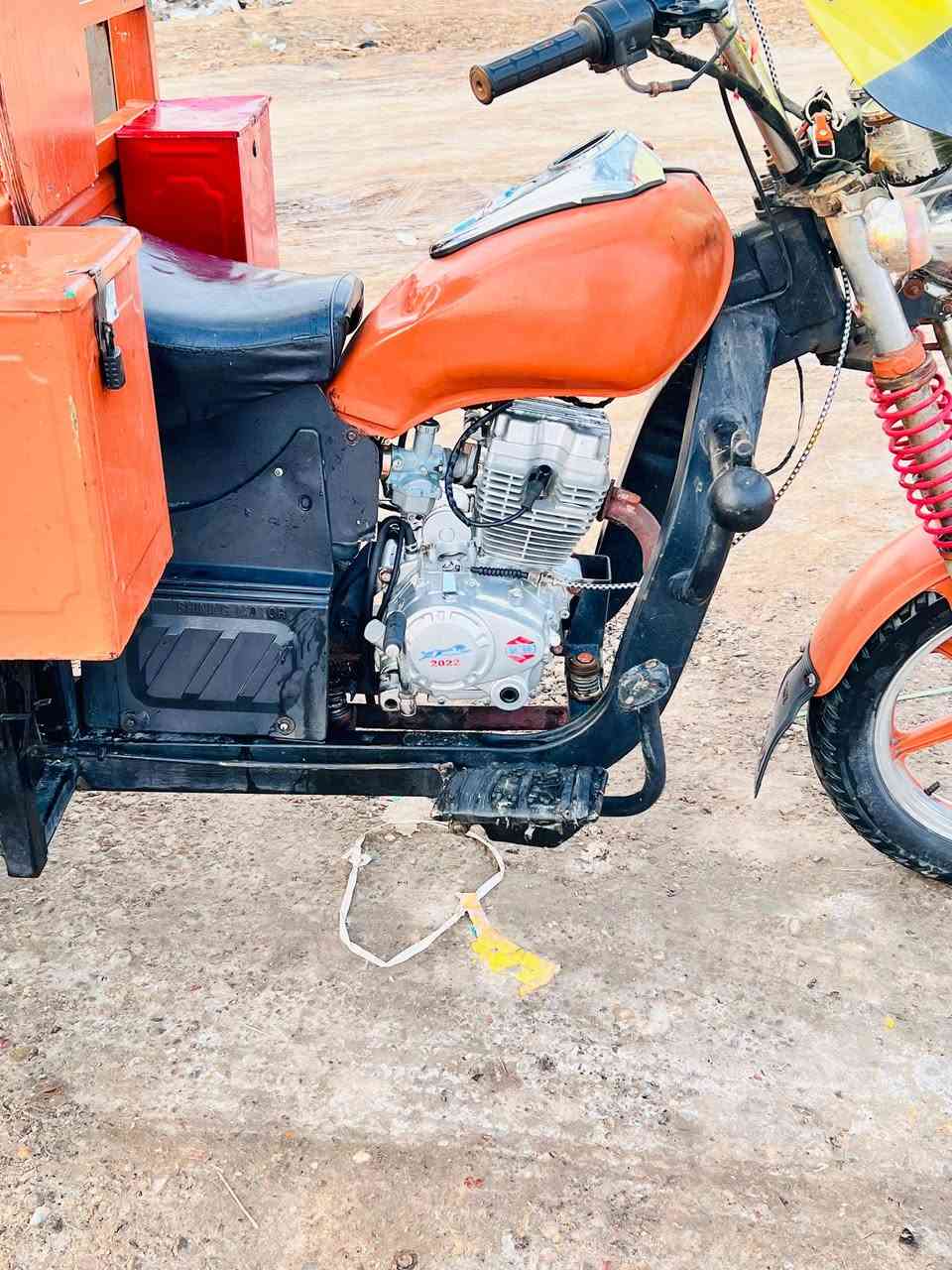 مكلف بل نشر السلام عليكم
يوجد ستوته جمره فحل للبيع 
اوراق مديل 18 
السعر 1700 بيه مجال 
العنوان البصره ناحيه النشوه 
قرب حقل مجنون النفطي التواصل على الرقم  ***********
