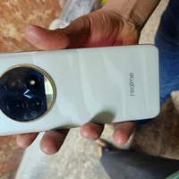 👋 موبايل +Realme 13 pro  نظافه 98% مواصفات معروفه 90 فريم ببجي زوم 120...