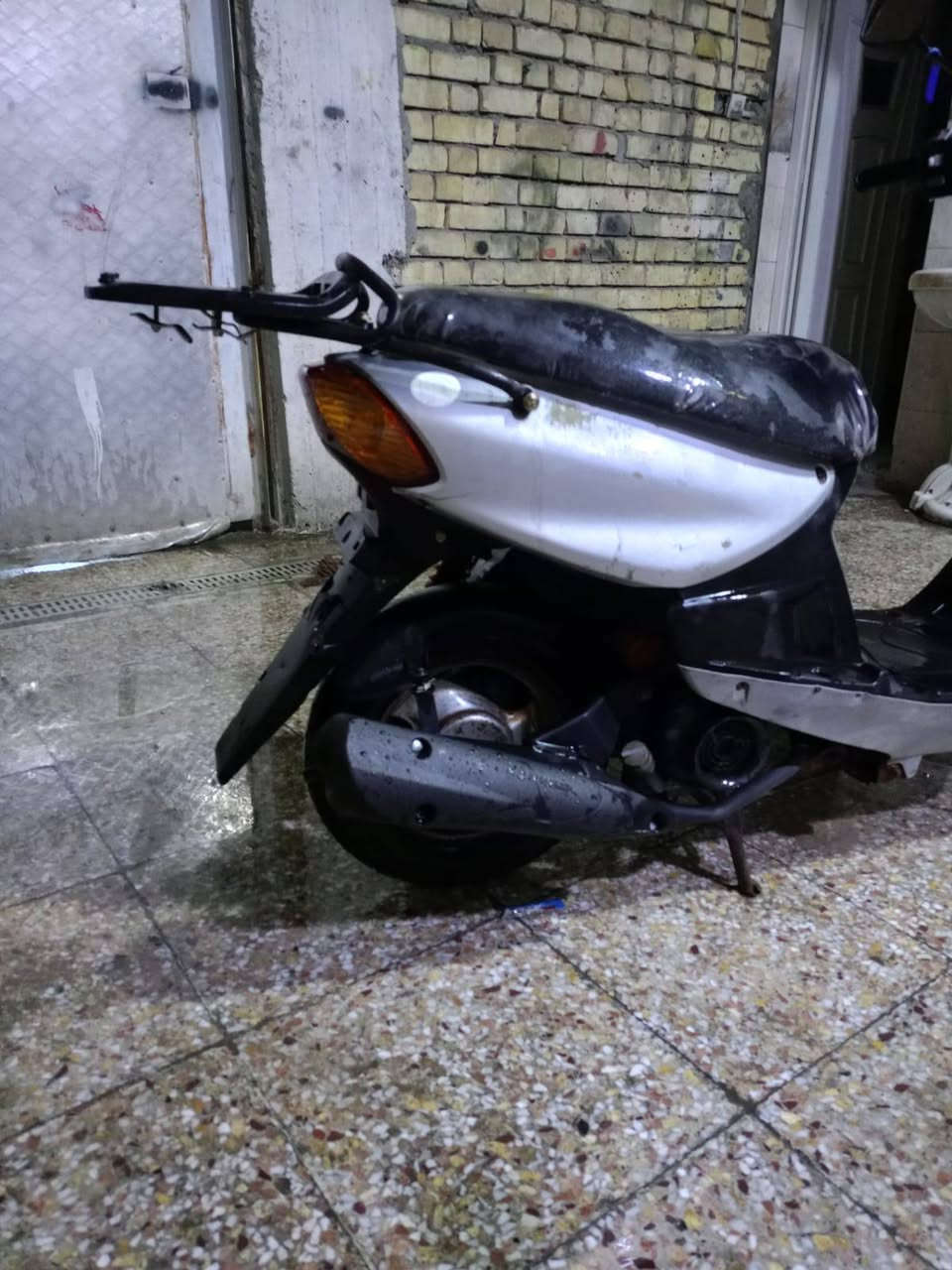 السلام عليكم ماكس قجمه للبيع او مراوس مكينه ناعمه سلف وهندر شغاله كهربائيات كله شغاله كفراتها بلاديات 
السعر 280  المكان بغداد مدينة الصدر 
***********
