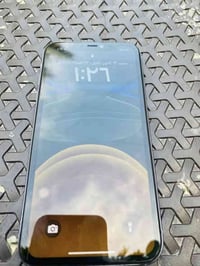 ايفون ١١ عادي الاخضر فطر بشاشه فقط سعه ١٢٨ البنفسجي مبدل شاشه بصمة وجه...