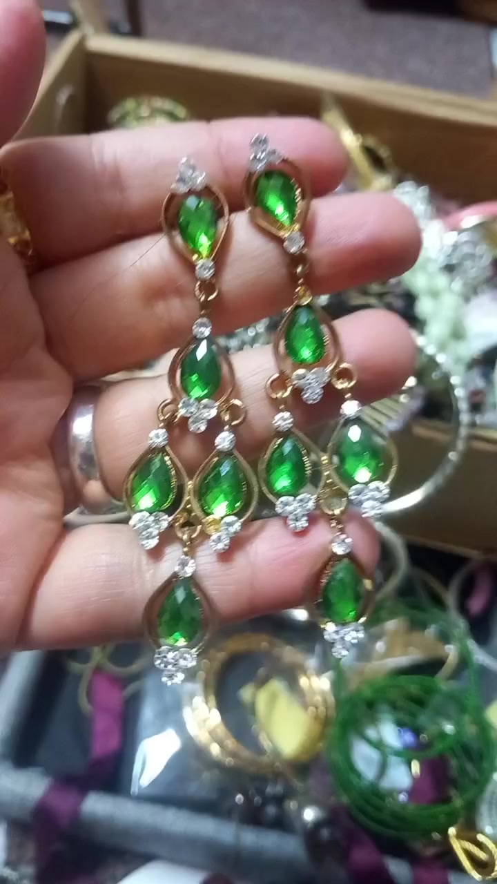 #اكسسوارات #اكسسوارات_اوربية #باله #بالة_اون_لاين #للجميع #لولو #نحاسيات #ماركات #وانتيكات  #حجر #فضة #طلااءت #خرز #نمنم #خشبيات #كرستال #ذهبيات #فضيات #صدف @للجميع  كلشي متوفر توصيل كل محافظات العراق ٣ فقط مع كل طلب هدايه وعروض وخصومات وتدللون


**إذا كنت صاحب هذا الإعلان وتريد حذفه لأي سبب، رجاءا أرسل رسالة إلى الدعم الفني**