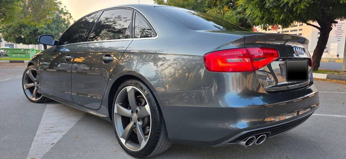 Audi A4 2014💝 GCC Full option Free accident super clean condition Low Mileage 152,000 km second owner all service done new tires 2025 no maintenance required everything excellent دبي, الإمارات العربية المتحدة


**إذا كنت صاحب هذا الإعلان وتريد حذفه لأي سبب، رجاءا أرسل رسالة إلى الدعم الفني**