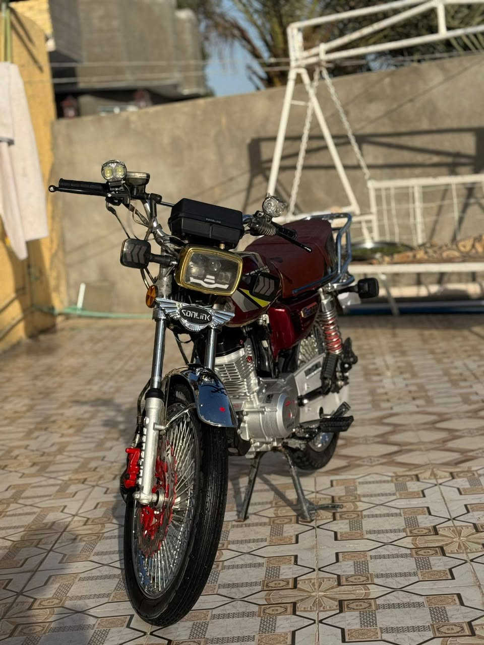 دراجه نامه سونيك تايكر 4 كير 2025 بعدهي زيرو ماشيه 3 كيلو متر فقط كهربايات شغاله دراجه تخبل الي يحب يتواصل وياي الخاص مفتوح او اتصل ع رقم *********** تحياتي الكم
