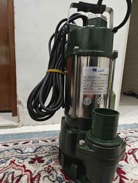 واحد حصان غطاس عالمي  سوبر ستيل مستعمل 5ساعات فقط  دفع الماي 350لتر بد...