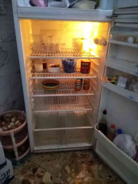 السلام عليكم
ثلاجة نوعبيكو ٢٢ قدم نظيفةجدا غير داخلة للتصليح سعرها ٢٠٠ الف وبيها مجال قليل للشراي
للاتصال//***********
