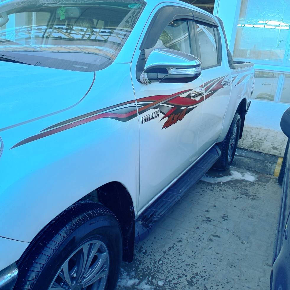 سلام عليكم تيوتا هايلوكس 2016 رقم اربيل كير عادي سياره كفاله عامه 
مكاني نجف رقم الهاتف ‏‪***********‬‏
السعر ٢٤٠ وبيه مجال للبيع او المراوس حسب القناعه النجف, العراق
