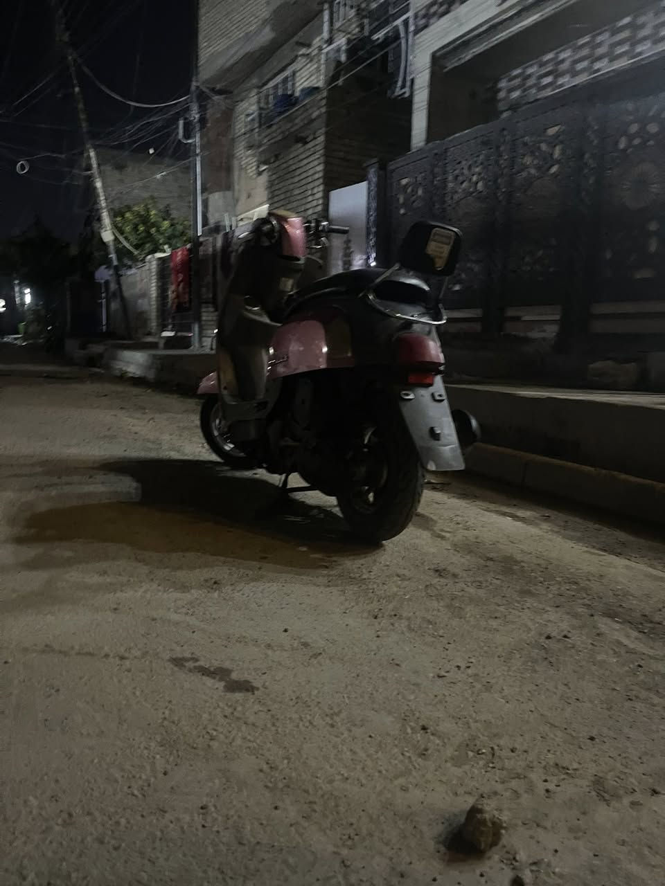 سلام عليكم 
بوليس للبيع 
لايت عالي ناصي
مكينه لا مفتوحه ولا مجفته
دراجه كفاله عامه
دراجه نضيفه 
السعر 400وبيها مجال 
مكان بغداد الدوره أبو الدشير 
الرقم ***********
متواجد على الواتساب 
وعلى الفيس❤️💕🫡
