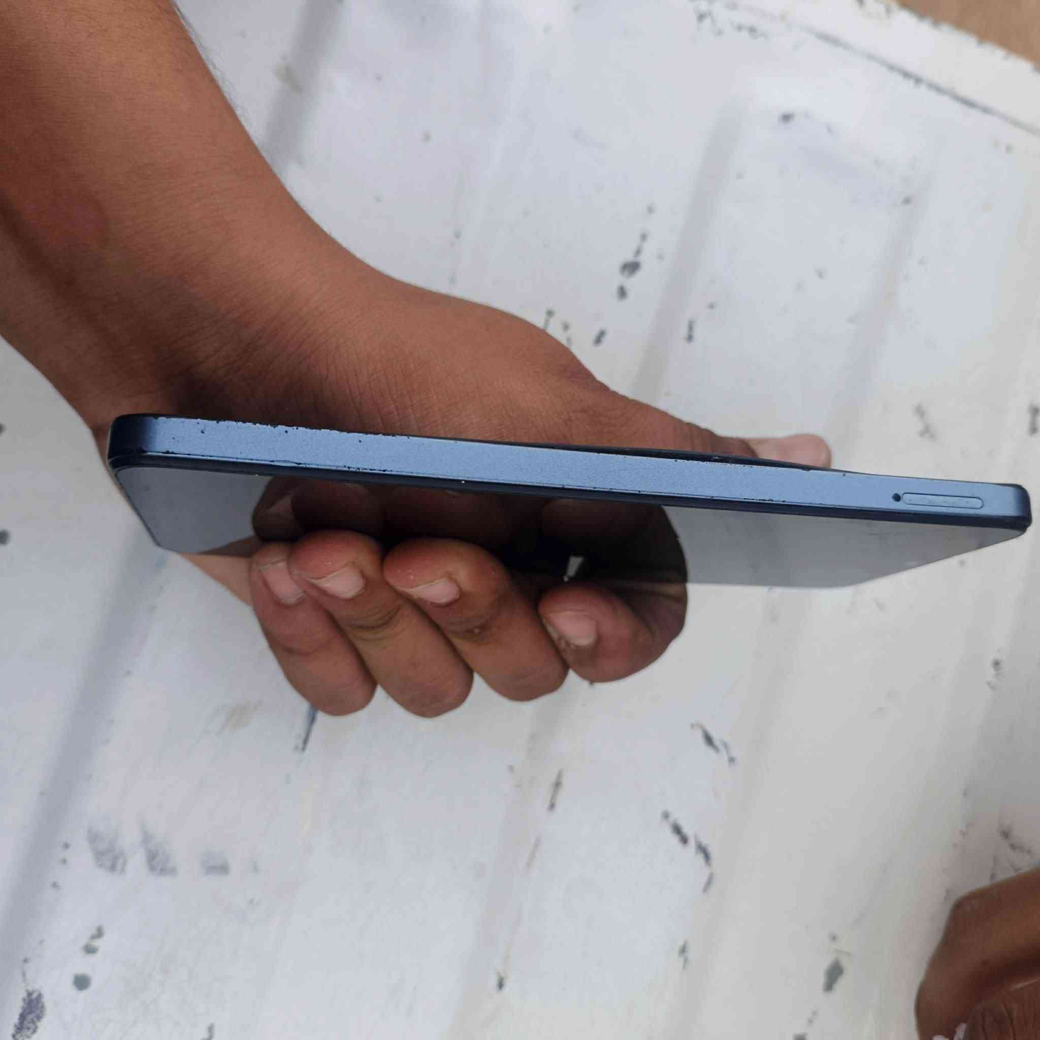 السلام عليكم
جهاز ريدمي 13c 

بطاريته 5000m

ذاكرته 256

عشوائيه 8

60فريم بوبجي 

الجهاز كلش حلو 

بس بي هاذه الرصعه بل كامره 

الكامره كلشي ما بيه شغاله 

بس بدله جامه 

سعر 190وياه حساب ببجي  أو مراوس ب ايفون شعندك نزل

 العنوان واسط كوت حي الجامعه


**إذا كنت صاحب هذا الإعلان وتريد حذفه لأي سبب، رجاءا أرسل رسالة إلى الدعم الفني**