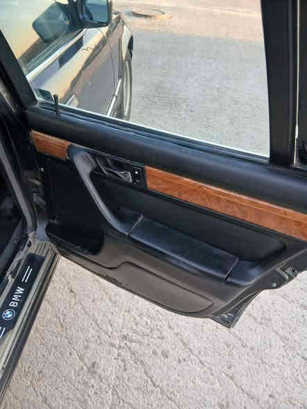 السلام عليكم
بي ام ٧٤٠ للبيع
مكينه كايمه شرط تحويل وكاله ماكو تحويل فقط 
تصل وتدلل
***********
***********
السعر ٣٣ بيها مجال الي مو شراي لا يتصل
