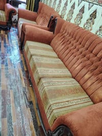 طقم ٩ مقاعد • نضيف