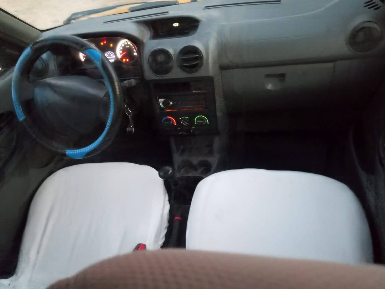 سايبه مديل 2018 رقم بغداد بسمي كفاله عامه منالضربه فقط جامغ خلفي صبغ حداديه نضيفه السياره نضيف مال جناي  العنوان كربلاء المقدسه للاتصال ***********
