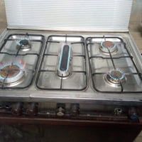 طباخ كله شغال مكينة خياطه ايضاً شغاله سعرهن مناسب الي يريدهن يتفضل خاص...