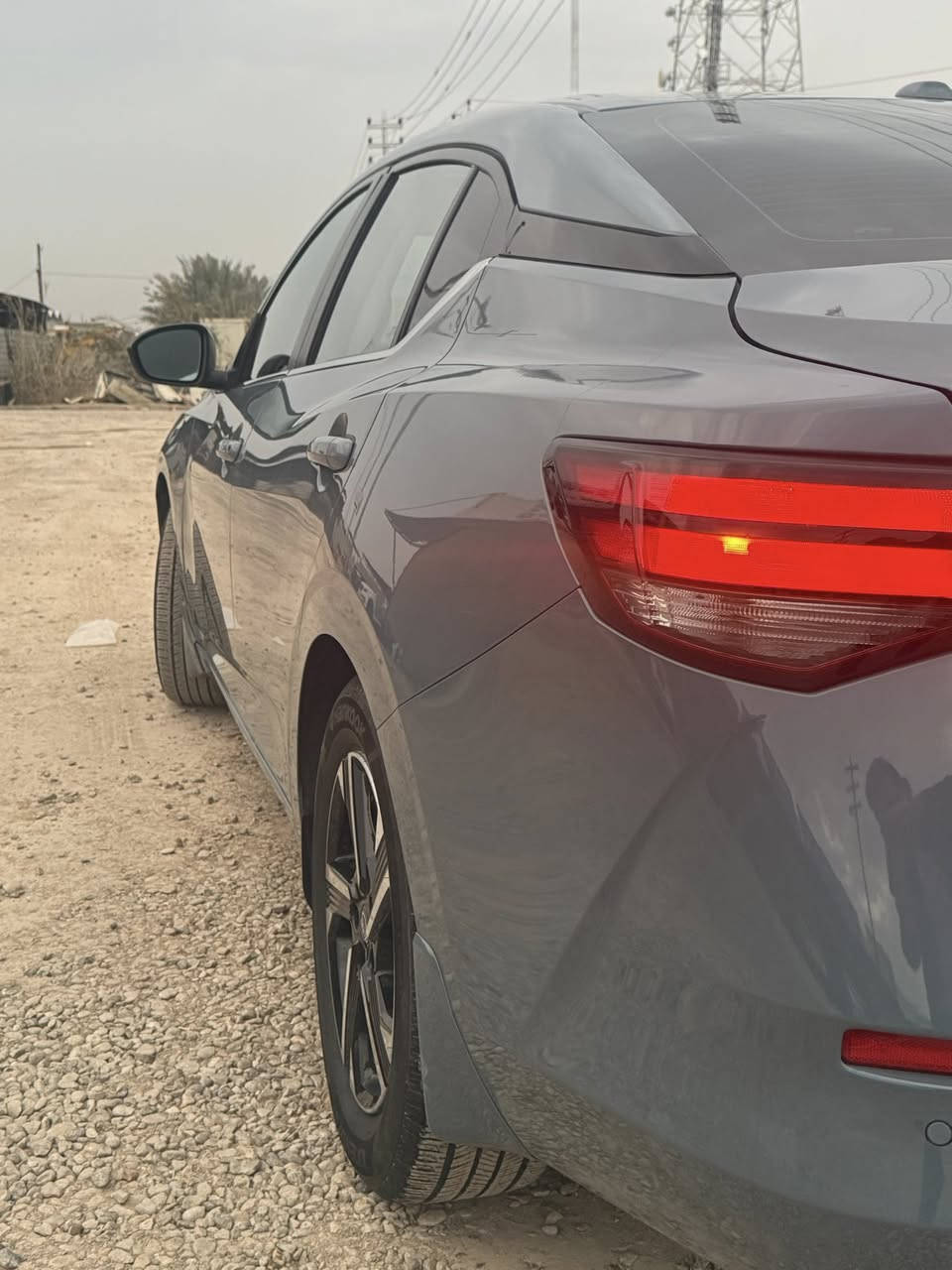 السلام عليكم نيسان سنترا موديل 2025 بيهه صبغ قطعه       ماشية 9الف  العنوان ديالى بعقوبه ***********
