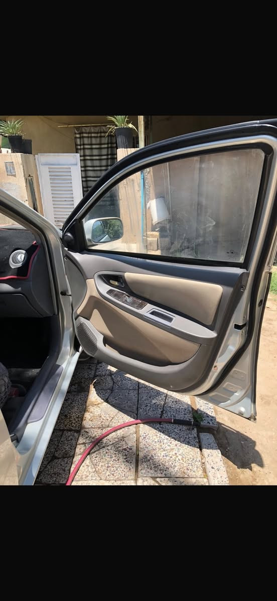 السلام عليكم مكلف بالنشر سياره جيلي موديل ٢٠١١ كير عادي تبريد ثلج سياره ابلاديه بدون نقص مكان السياره بغداد العامريه السعر ٢٥ورقه رقم صاحب السياره ***********
