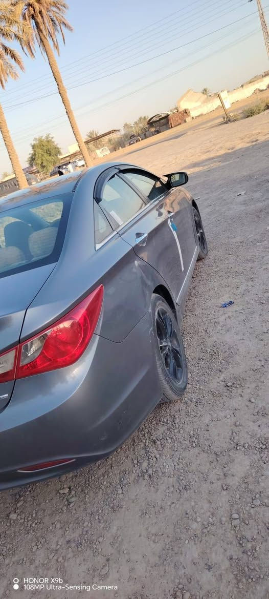سوناتا للبيع موديل 2011
محرك GDI 
كير ومحرك وتبريد خير من الله
لمتد
بغداد باسمي السياره 
90وبيه مجال قليل 
 رقمي واتساب ***********
