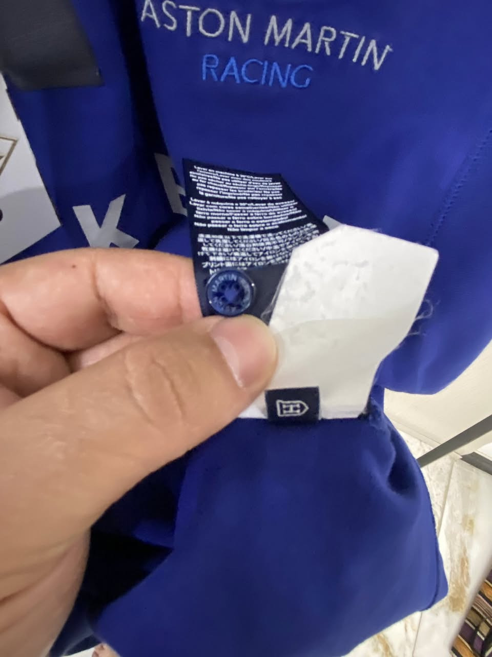 مجموعة تشيرتات من ماركات مختلفه مصور البراند والقياس 
🥷سعر كل قطعه ١٥ الف شامل التوصيل🥷
اي قطعه تتطلبها متعجبك ترجعها بدون متدفع دينار


**إذا كنت صاحب هذا الإعلان وتريد حذفه لأي سبب، رجاءا أرسل رسالة إلى الدعم الفني**