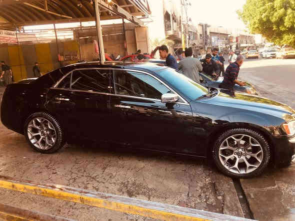 سلام عليكم اوباما للبيع موديل 2012 محرك6سلندر وكير طياره رقم سليمانيه منضومه بانزين وحداديه وتايرات جدد لايت زينون السياره داخله كلين بيها بالعراق داير خلفي مال جاملغ ورصعات خفيفه صورة السونر بل منشور تبريد ثلج سياره جديده مال جناي مامشتغل على الخط ماشيه 197 سنويه بسمي شرط التحويل مكاني بغداد حي الكراد مدينة الصدر الاتصال *********** السعر180وبيها مجال
