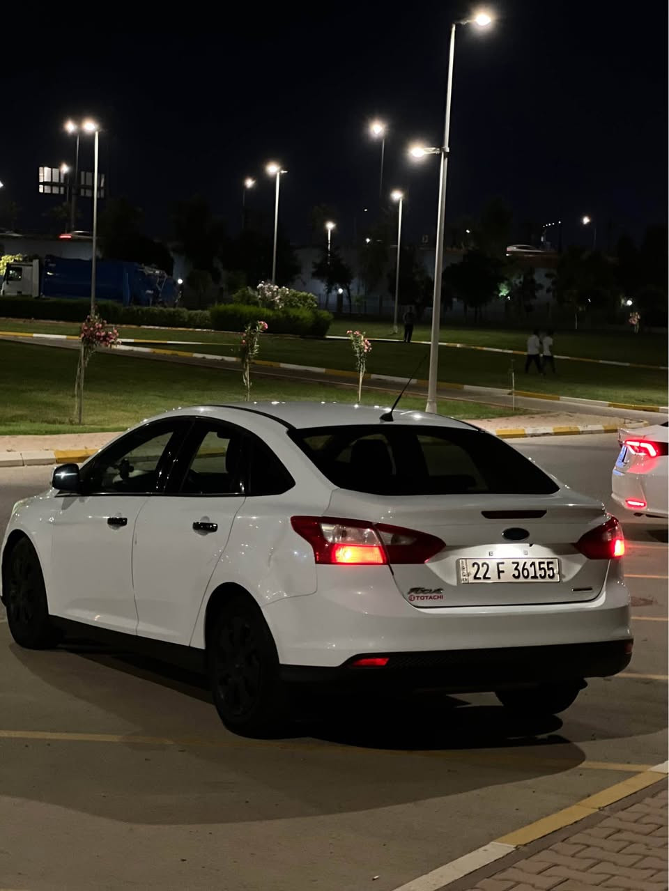 سڵام علیک 
Ford foucs 2012 xaliji 
بۆ فرۆشتن سفری ئێرەیە سەیارەکە مەکینە ١.٦ بە تۆربۆ مەرغوب زۆر زۆر پاکە هەیکەلی زۆر جواب و رێکە سەیارەکە کلینە تەنها ٤ جێ بچوک ساردی هەیە یەک قۆپیشی لە چاملخی دواوە هەیە لای سایەق فەحس و هەزەو سەنەوی هەمووی نویە تا ٢٠٣٠ سەیارەکە زۆر پاک و بێکێشەیە مەکینە و تەبریت بە شەرت 
کامل سێرڤس کراوە 
رۆنی مەکینە و گێر و پلاک و نۆزل کامل گۆراوە
مواسەفات 
شاشە ئایپات 
کامێرا 
ئاوێنە ئیشارەت
نرخی ٧٢ وەرەقەو مامەلەیەکی کەم
لە هەولێرم 
ژ.م 0750 718 5366 أربيل, العراق
