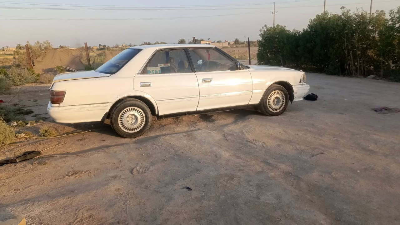 سلام عليكم هارتوب للبيع سياره جاهزه مكينه وكير ففتي جدد حداديه تخم تاير جاهزه تحويل ثاني يوم رقم بابل كهربائيات كله شغاله سعر 25وبيه مجال مكاني شطره لاستفسار ***********
