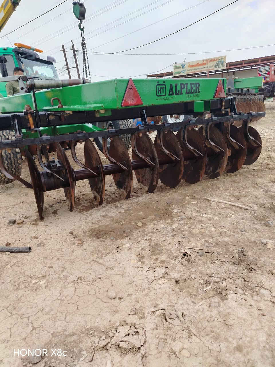 للبيع دسك البير حجم 18 مكفول كفاله عامه موديل 2015 العنوان واسط العزيزية معرض القمه رقم***********
***********
