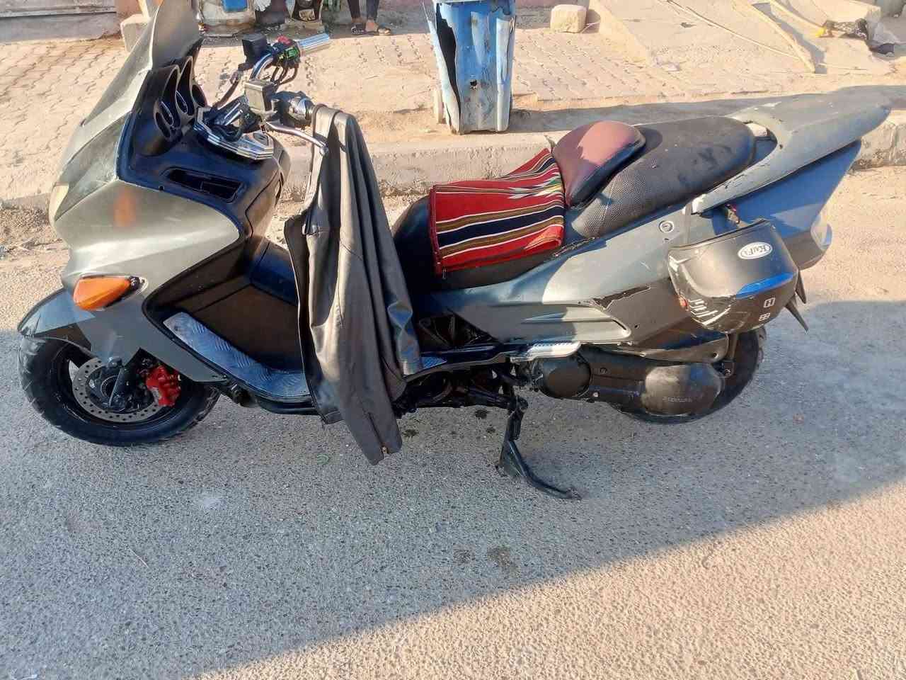 150كوم حديد بسبب الظروف ابيعه طافيه طافيه لا تجيني تكلي تشتغل ومدري شنو متروكه صارله شهر الشراي يجي ياخذه ما تشتري لا تدخل خاص اخيك مكاني كربلاء حي العامل


**إذا كنت صاحب هذا الإعلان وتريد حذفه لأي سبب، رجاءا أرسل رسالة إلى الدعم الفني**