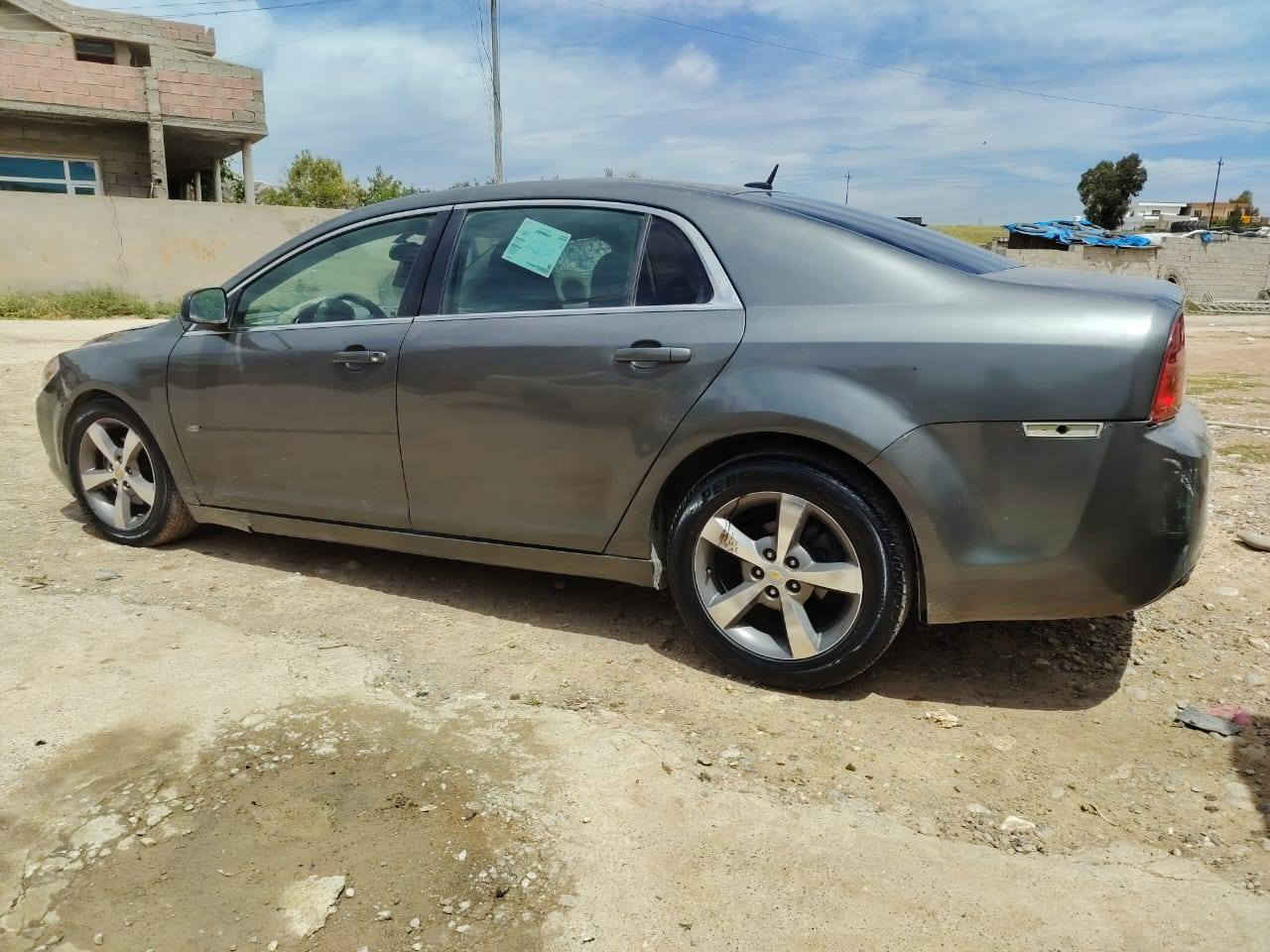 فرۆشتنی خێرا 
شۆفرلێت مالیبۆ 
مۆدێل 2010
گێڕ و مەکینە بەشەرت 
تحویل و غرامە بەشەرت 
لێدرانێکی سوکی پێشی هەیە
پشتی کەپسە
چوار پارچەی بۆیاغە 
فولە تەنیا سلایت نیە 
گۆڕینەوەش دەکەم بە سەیارەیەک بەدڵم بێت
لە هەولێرم موشتەری نامە بنێرە یان تەلەفۆن بکە 

***********
وەتسئاپی لەسەرە أربيل, العراق
