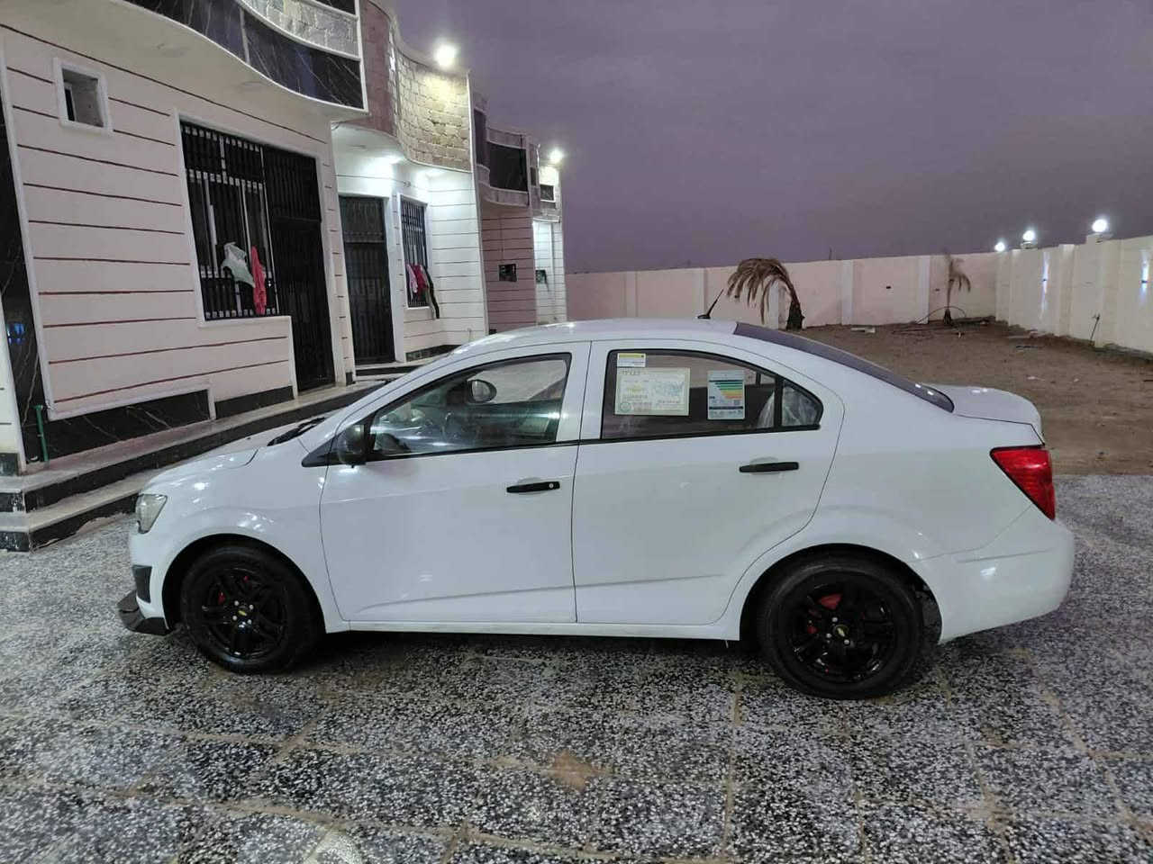 سلام عليكم سونك موديل 2012 للبيع وارد خليجي رقم بغداد انكليزي سنويه جديده رقم جديد هزه جديده تحويل ثاني يوم مكينه وكير وحدايه
 تبريد وكهربيات  سياره مكفوله عن ظربه بيها صبغ بجاملغ شويه من البنيد سياره جديده كل نقص مابيها سعر 70  وبيها مجال لشري رقم الهاتف ***********  مكاني كربلاء مكلف بالنشر
