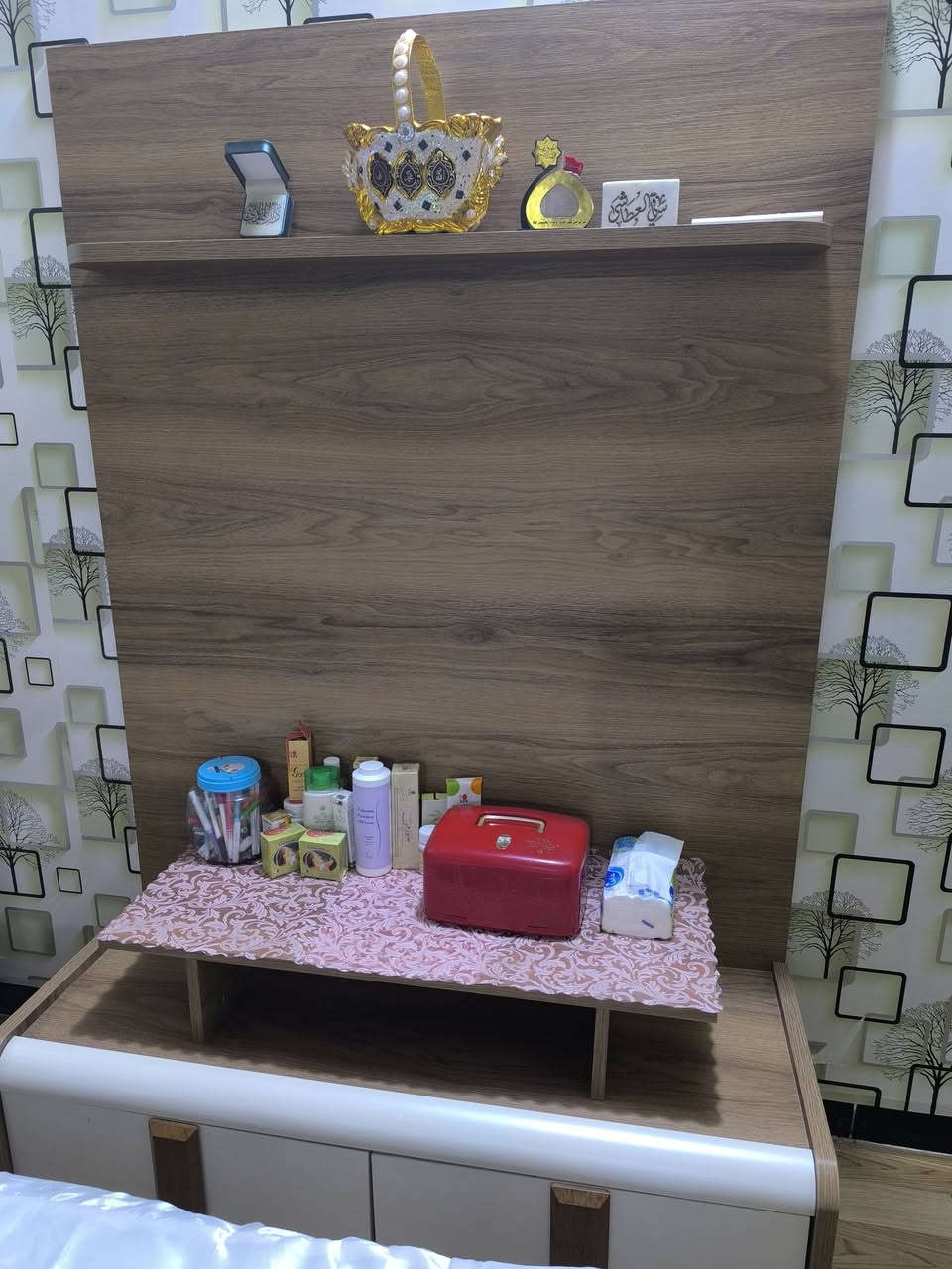 غرفه للبيع سعره مليونين اني ماخذته بثلاث ملاين 
‏‪***********‬‏
