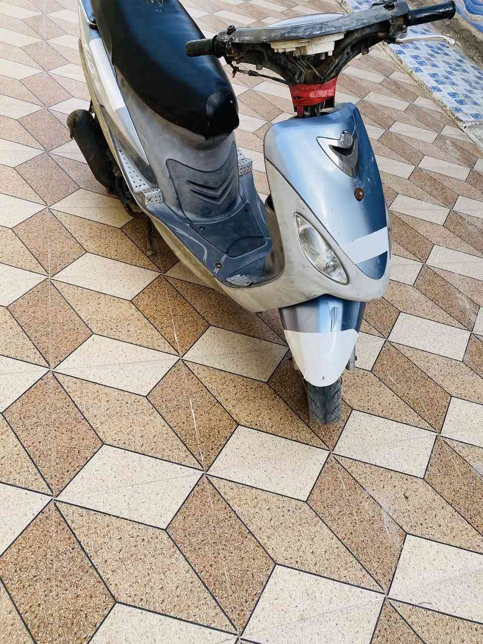 ماكس قجمه للبيع بلادي ما مفتوح غراضه كله كامله مابيه شي نقص كهربائاتي شغاله عينه كلوب زنون سلف هندر كلج رياضي من الرمبه السعر ٧٥٠ الستفسار ***********
