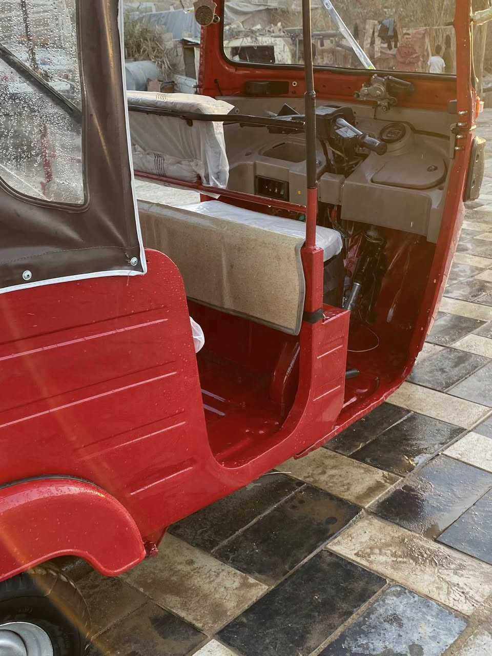 تكتك مرقم للبيع موديل 2018 كاملة مكملة ميكانيك كهربائيات الكشر كدامك قطرة خياس ما بيه التحويل ثاني يوم مكاني بعقوبة السعر 5 و ربع  *********** المو شراي لا يخابر رجاءا
