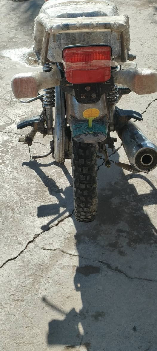 موطور البيع اربعه كير موديل 2019
محرك شرط لا بخار ولا صرف 
كهربايات كله شقاله 
موطور جديد بعدو 
السعر 280  وبي مجال 
العنوان ناحيت الزاب 🌷
الستفسار خاص موجود 
***********
